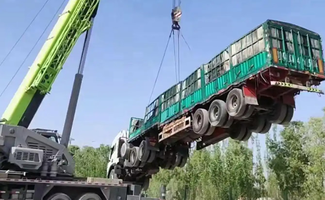 垫江道路脱困救援案例